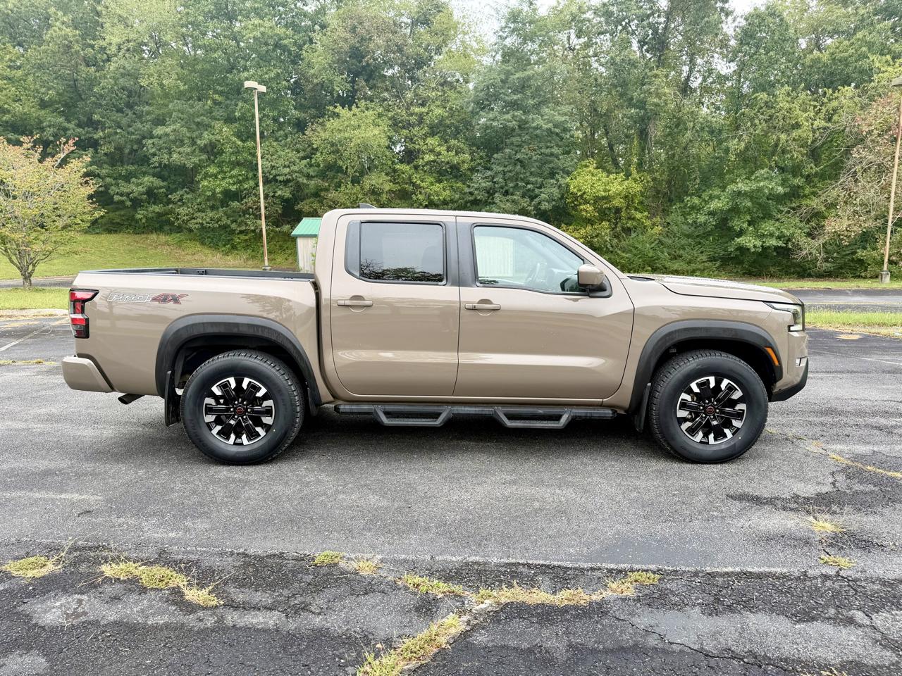 Nissan Frontier S Crew Cab 4WD 2023