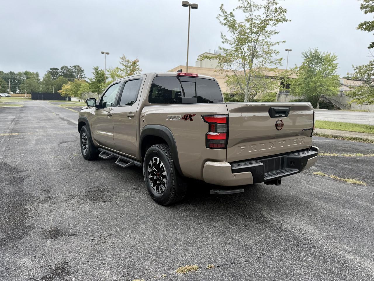 Nissan Frontier S Crew Cab 4WD 2023