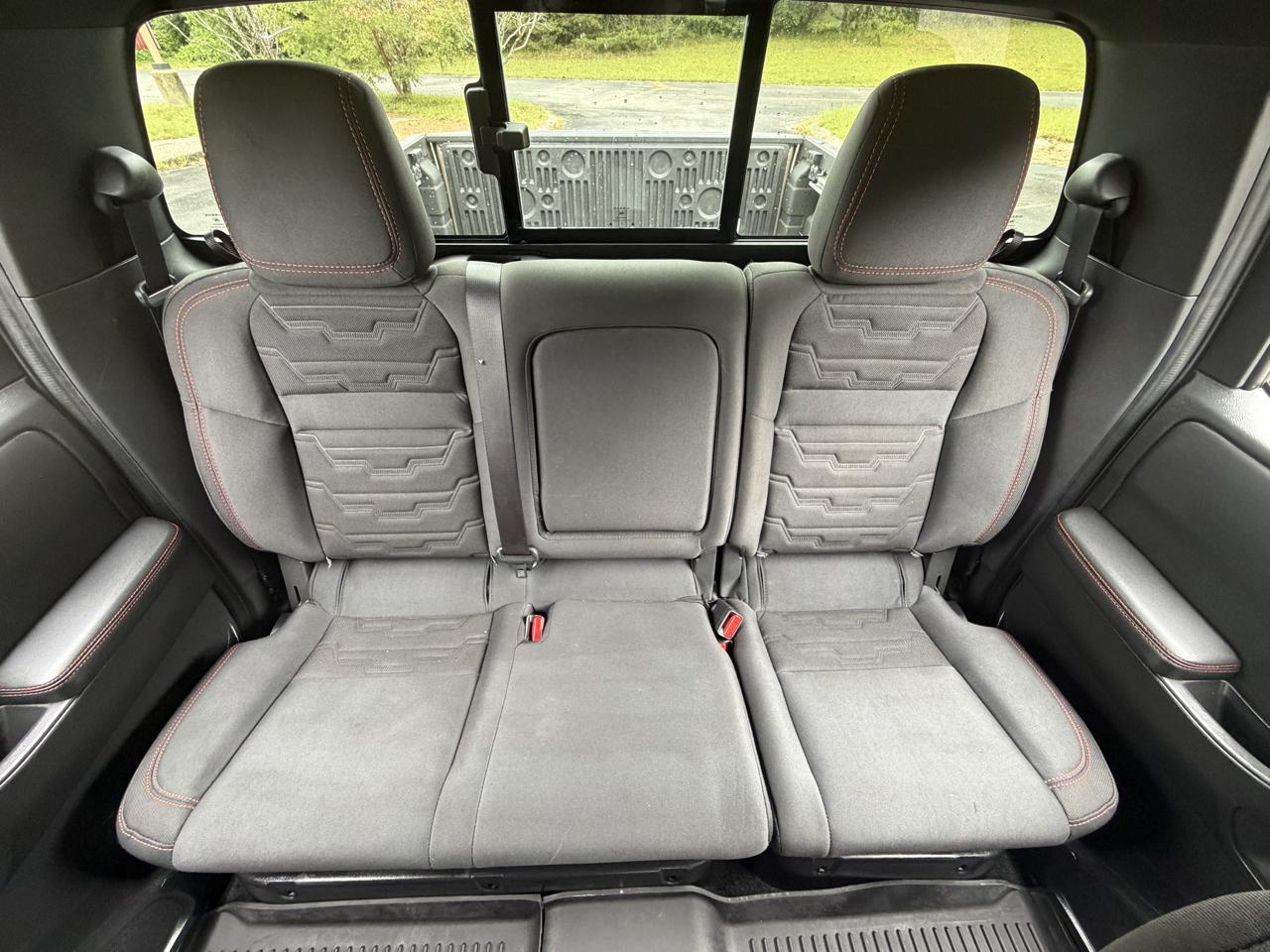 Nissan Frontier S Crew Cab 4WD 2023