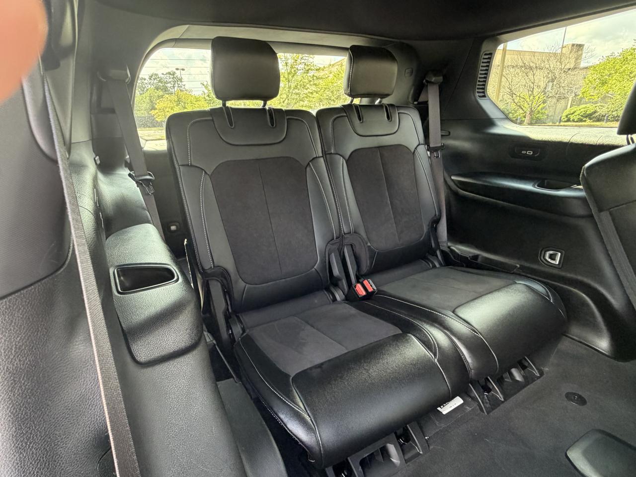 Jeep Grand Cherokee L Laredo 4WD 2025