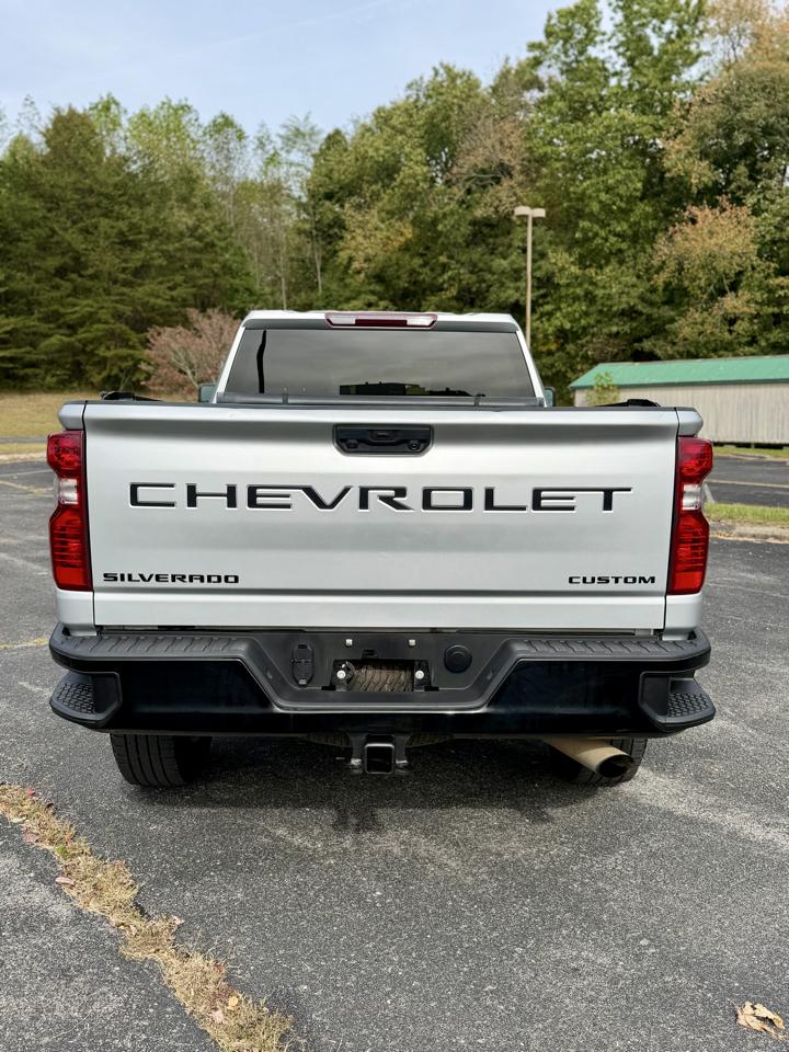 Chevrolet Silverado 2500HD Custom Crew Cab Long Box 4WD 2023