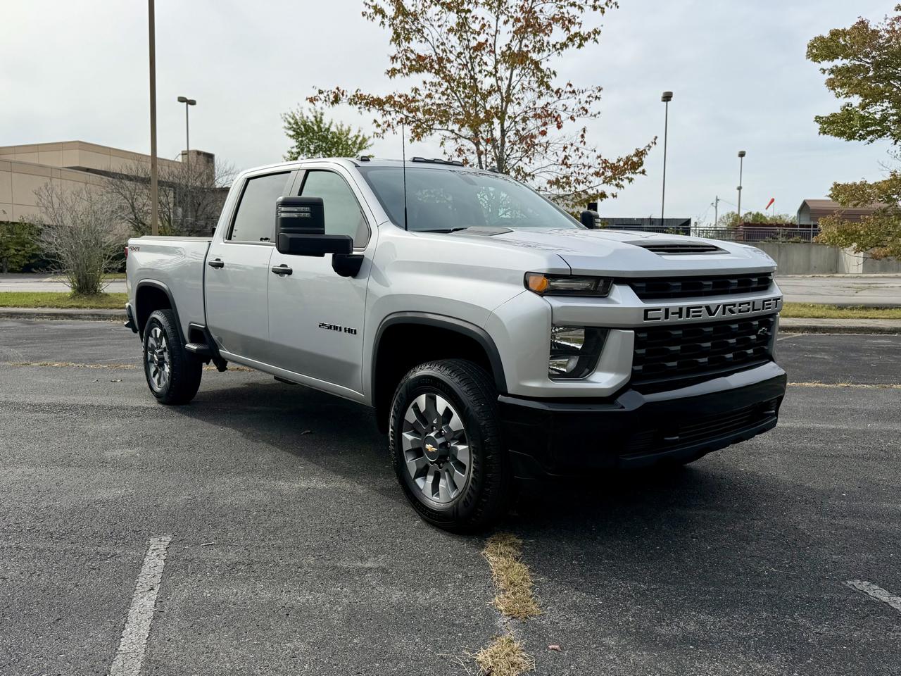 Chevrolet Silverado 2500HD Custom Crew Cab Long Box 4WD 2023