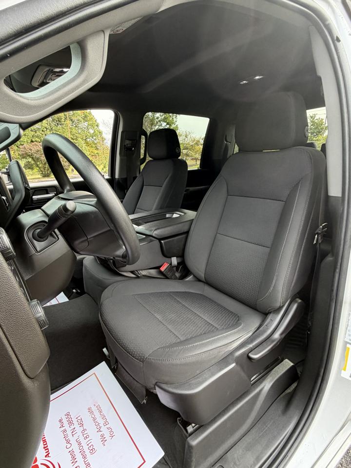 Chevrolet Silverado 2500HD Custom Crew Cab Long Box 4WD 2023