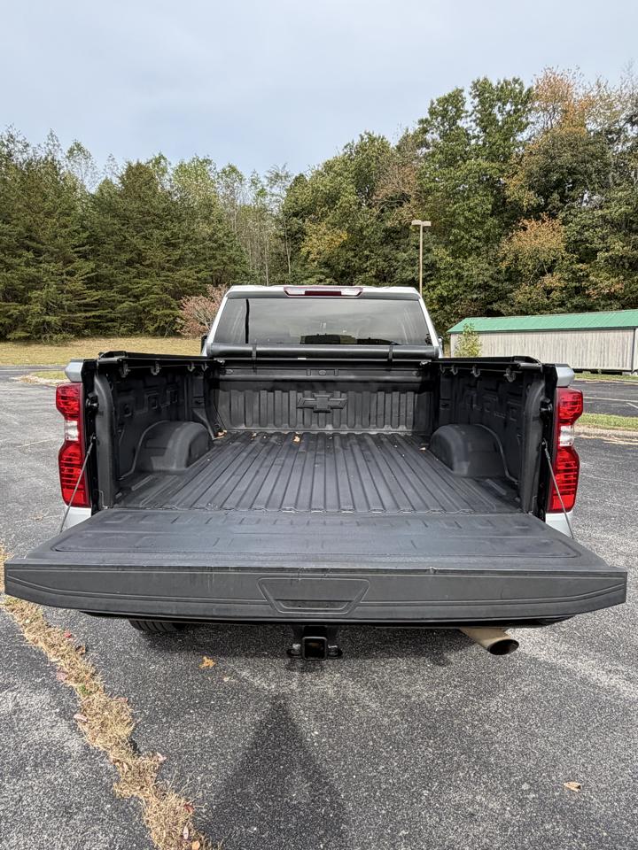 Chevrolet Silverado 2500HD Custom Crew Cab Long Box 4WD 2023