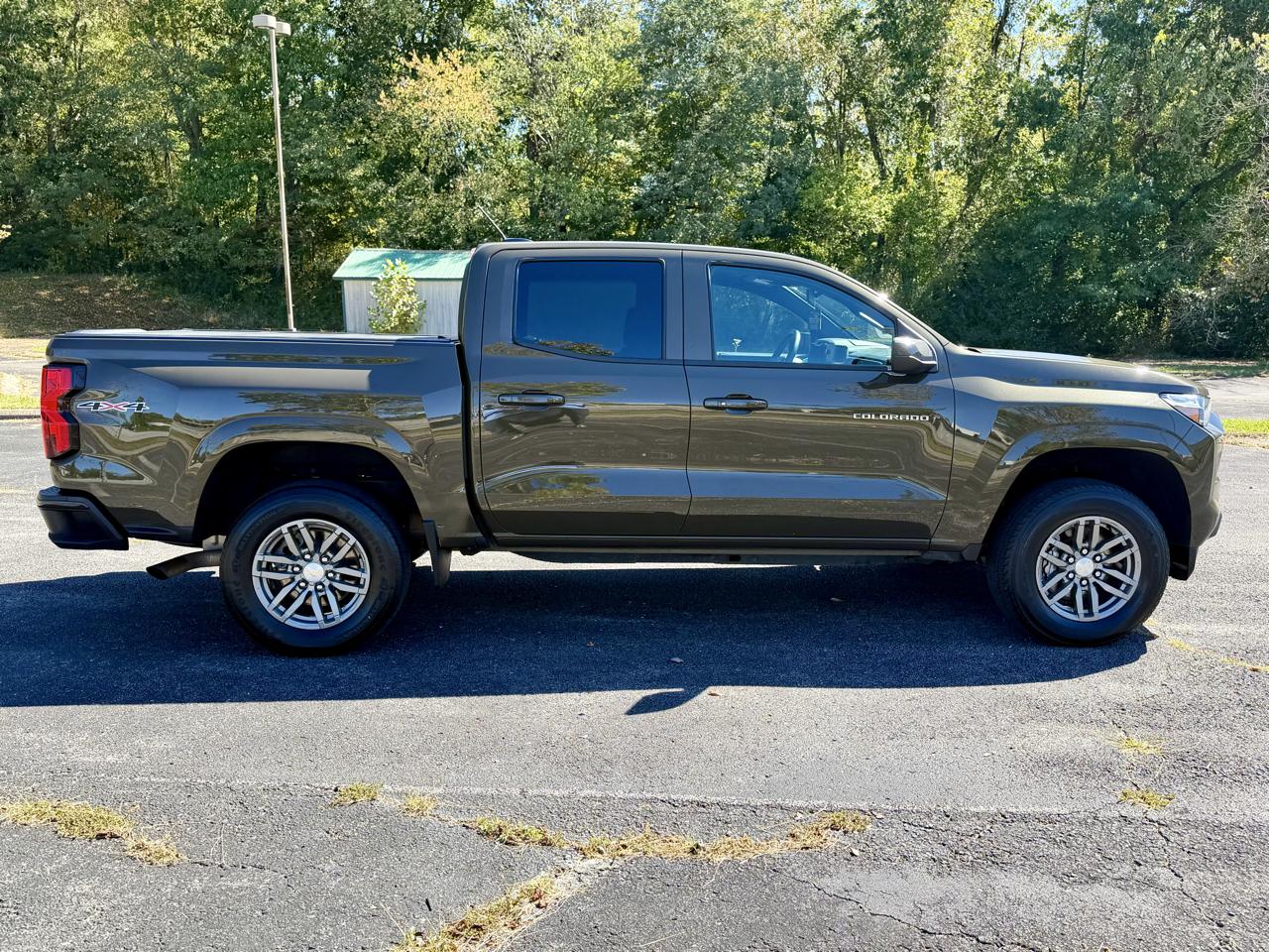 Chevrolet Colorado LT Crew Cab 4WD 2023