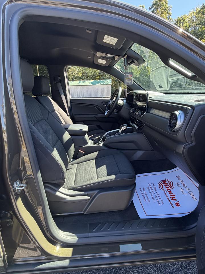 Chevrolet Colorado LT Crew Cab 4WD 2023