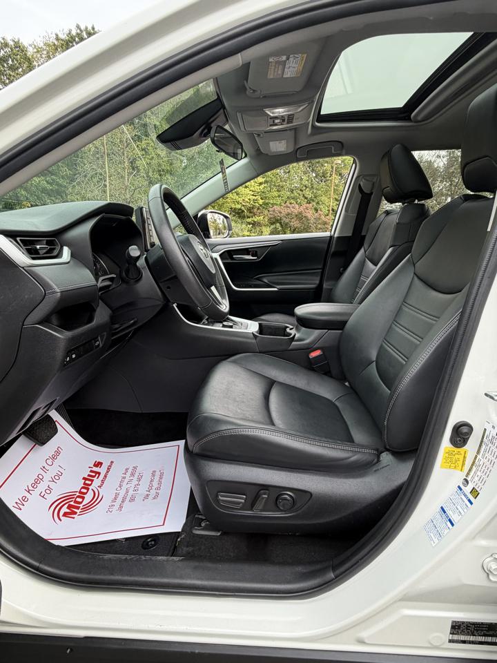 Toyota RAV4 Hybrid XLE Premium 2022