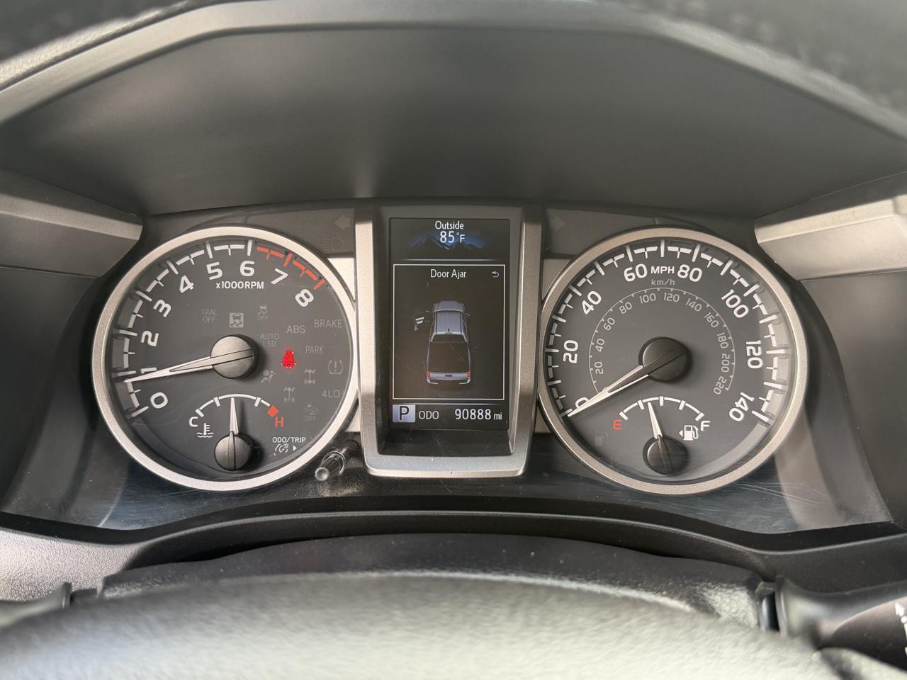 Toyota Tacoma 4WD Access Cab V6 AT SR5 (Natl) 2021