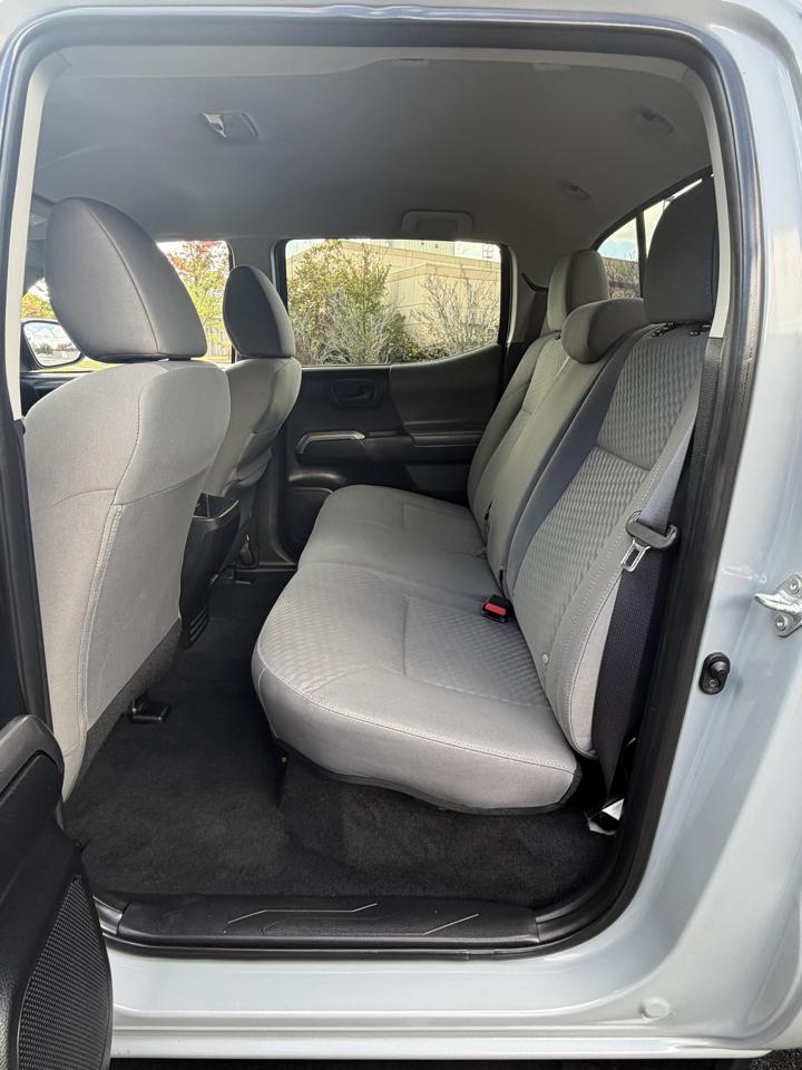 Toyota Tacoma 4WD Access Cab V6 AT SR5 (Natl) 2021