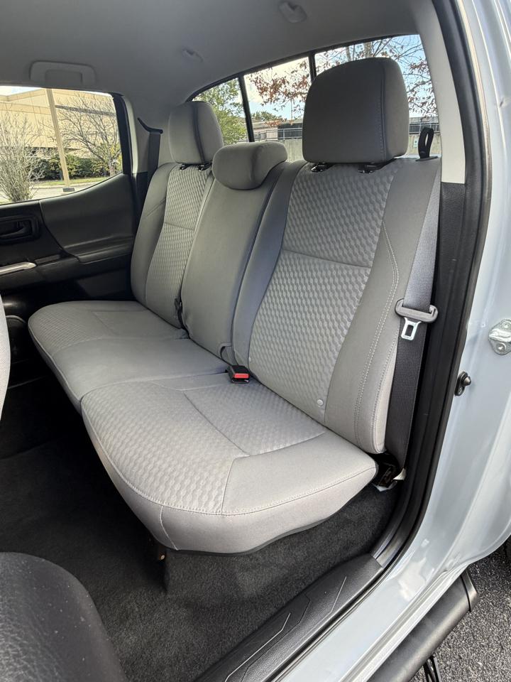 Toyota Tacoma 4WD Access Cab V6 AT SR5 (Natl) 2021