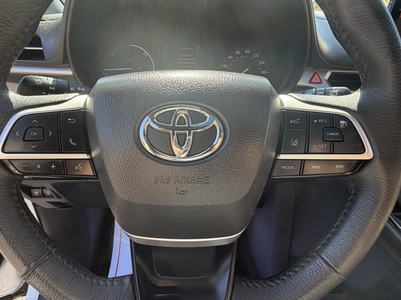 Toyota Sienna XLE 7-Passenger 2023
