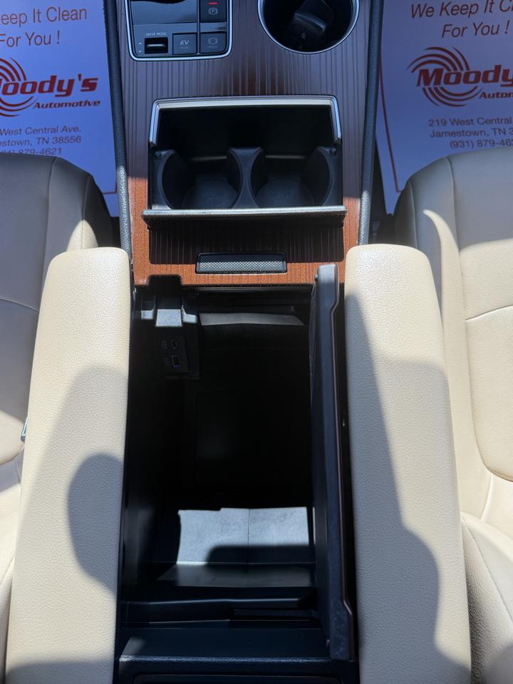 Toyota Sienna XLE 7-Passenger 2023
