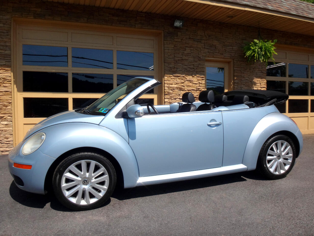 2009 Volkswagen New Beetle S Convertible