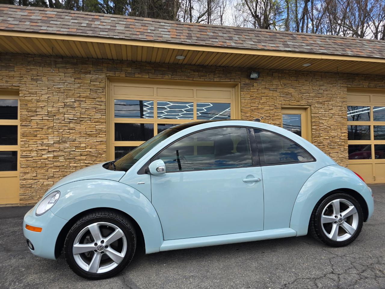 2010 Volkswagen New Beetle Final Edition 2.5L PZEV