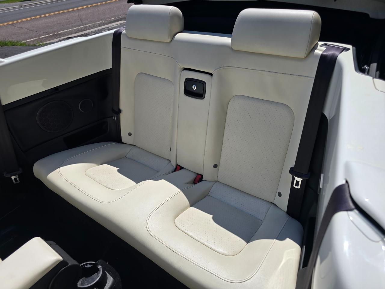 Volkswagen New Beetle  2007