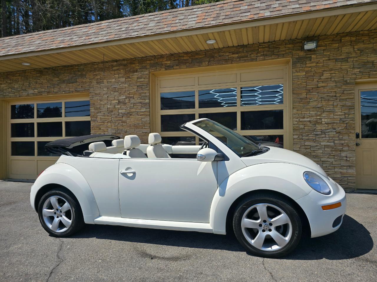 Volkswagen New Beetle  2007