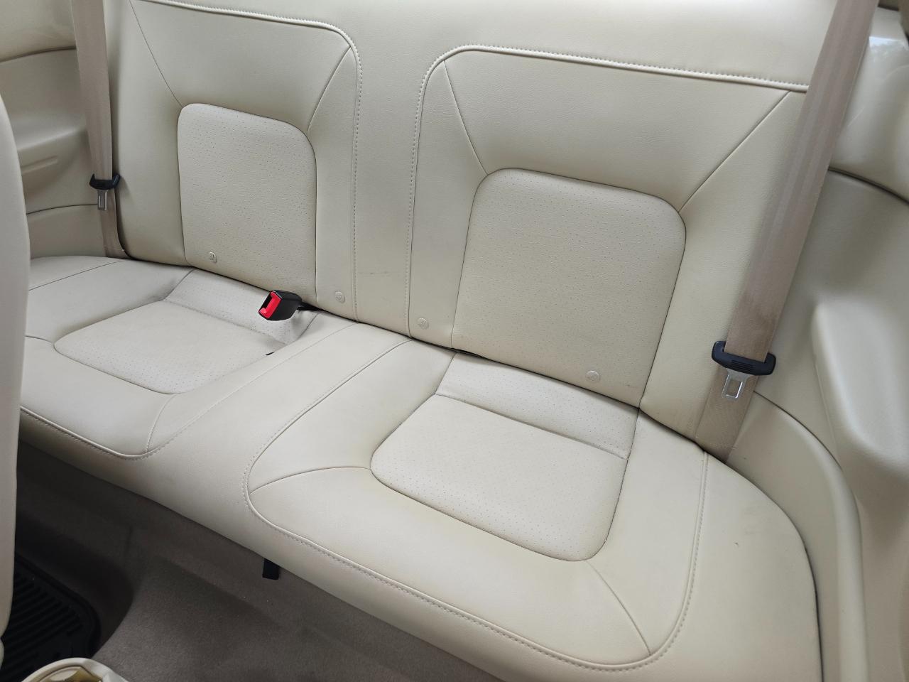 Volkswagen New Beetle S PZEV 2009