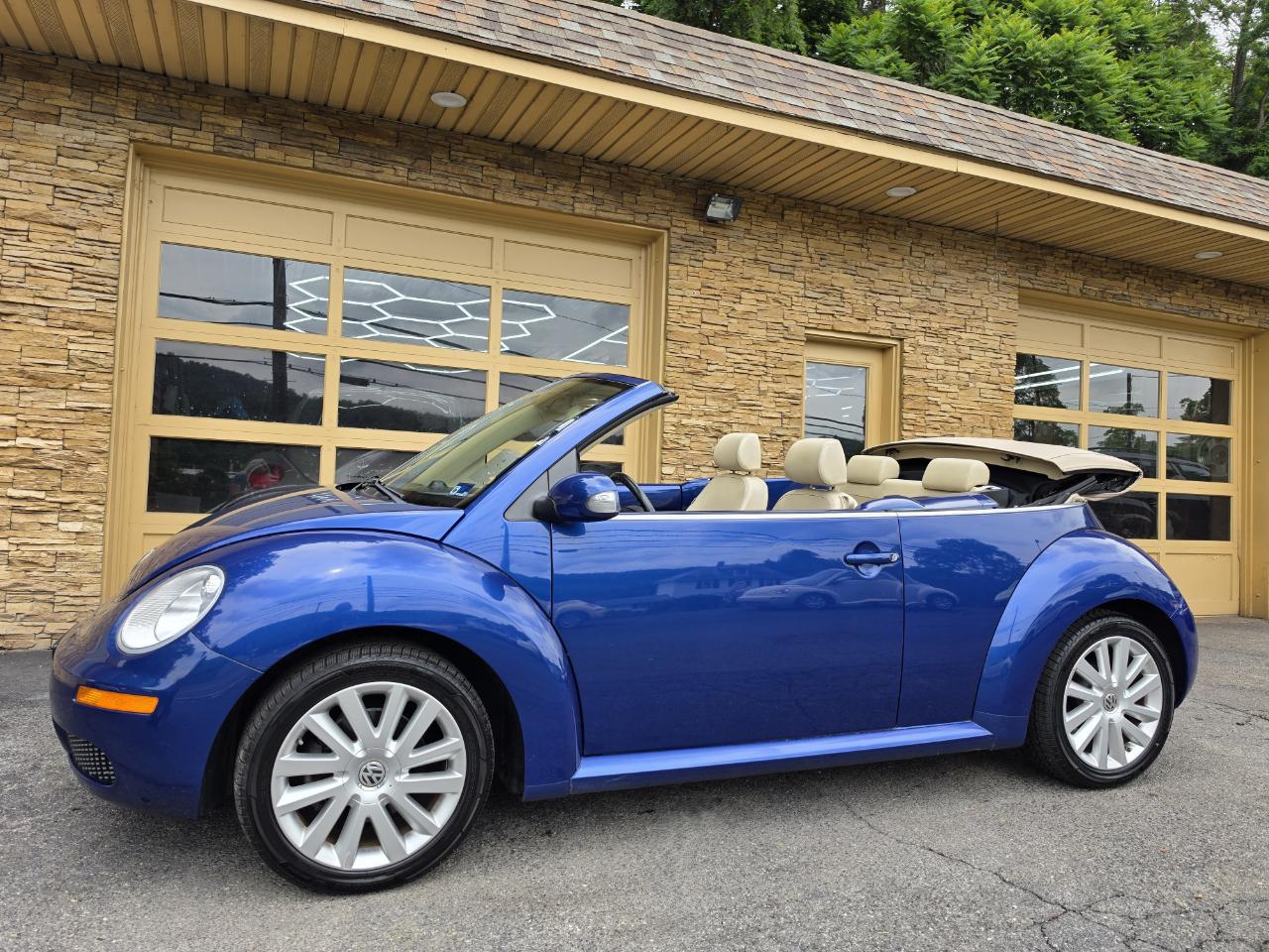 Volkswagen New Beetle S Convertible 2008