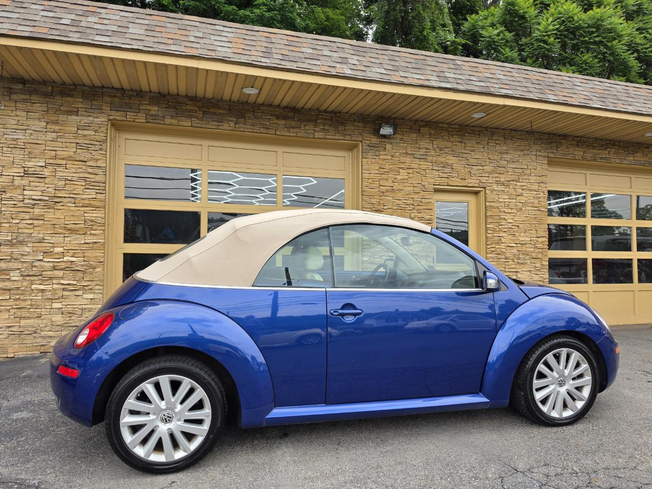 Volkswagen New Beetle S Convertible 2008