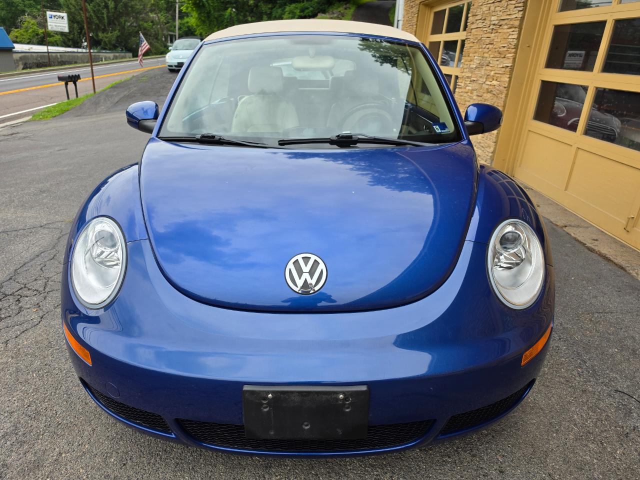 Volkswagen New Beetle S Convertible 2008