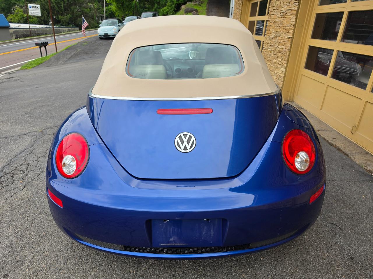 Volkswagen New Beetle S Convertible 2008