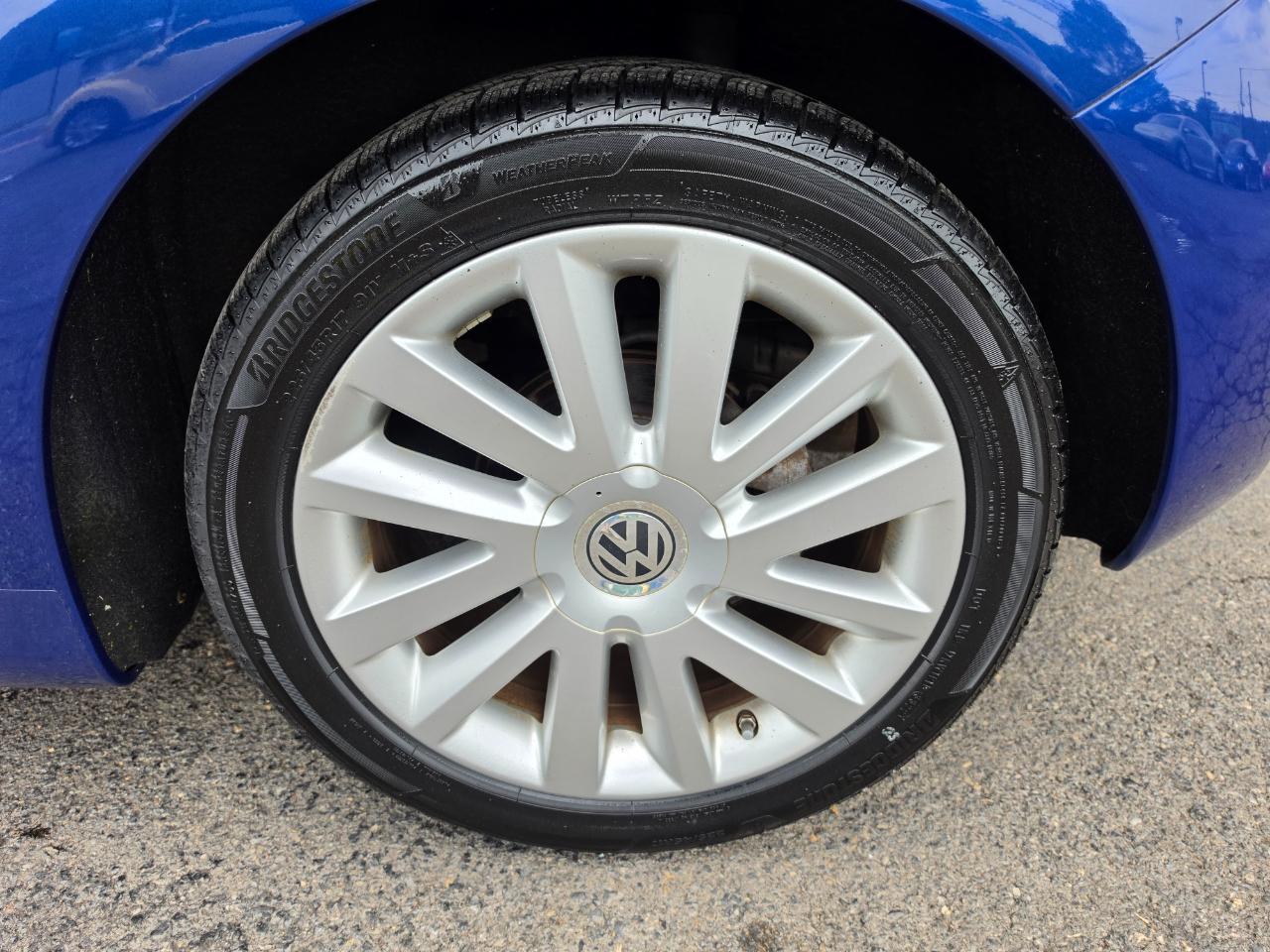 Volkswagen New Beetle S Convertible 2008