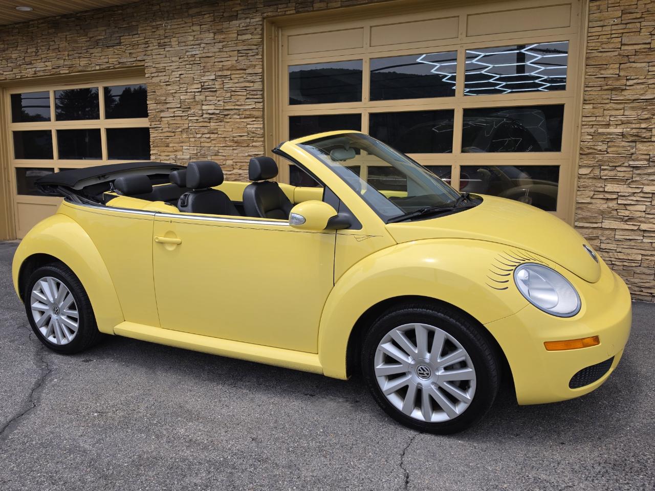 Volkswagen New Beetle SE Convertible 2008