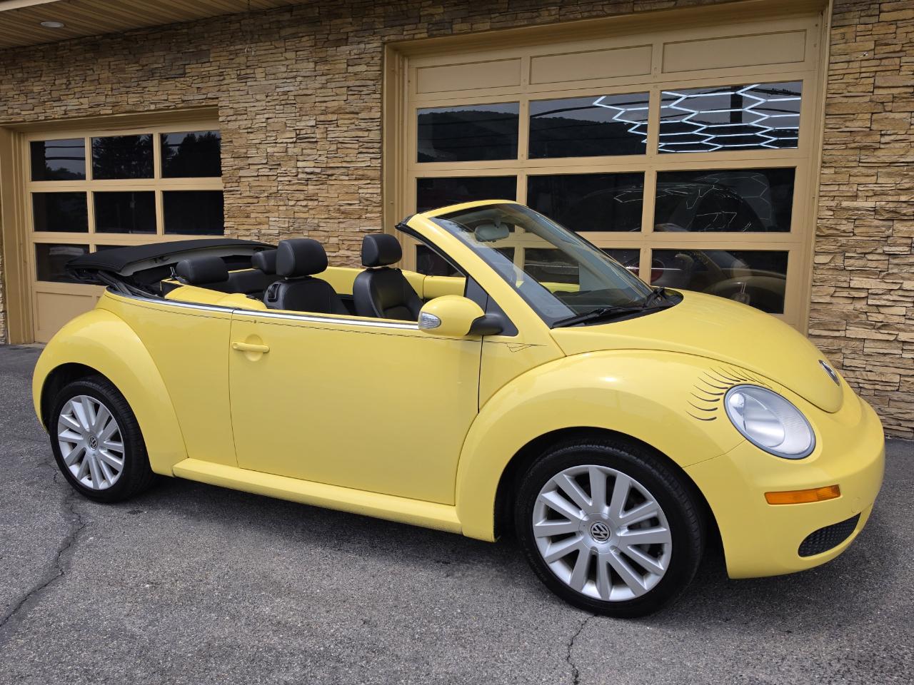 Volkswagen New Beetle SE Convertible 2008