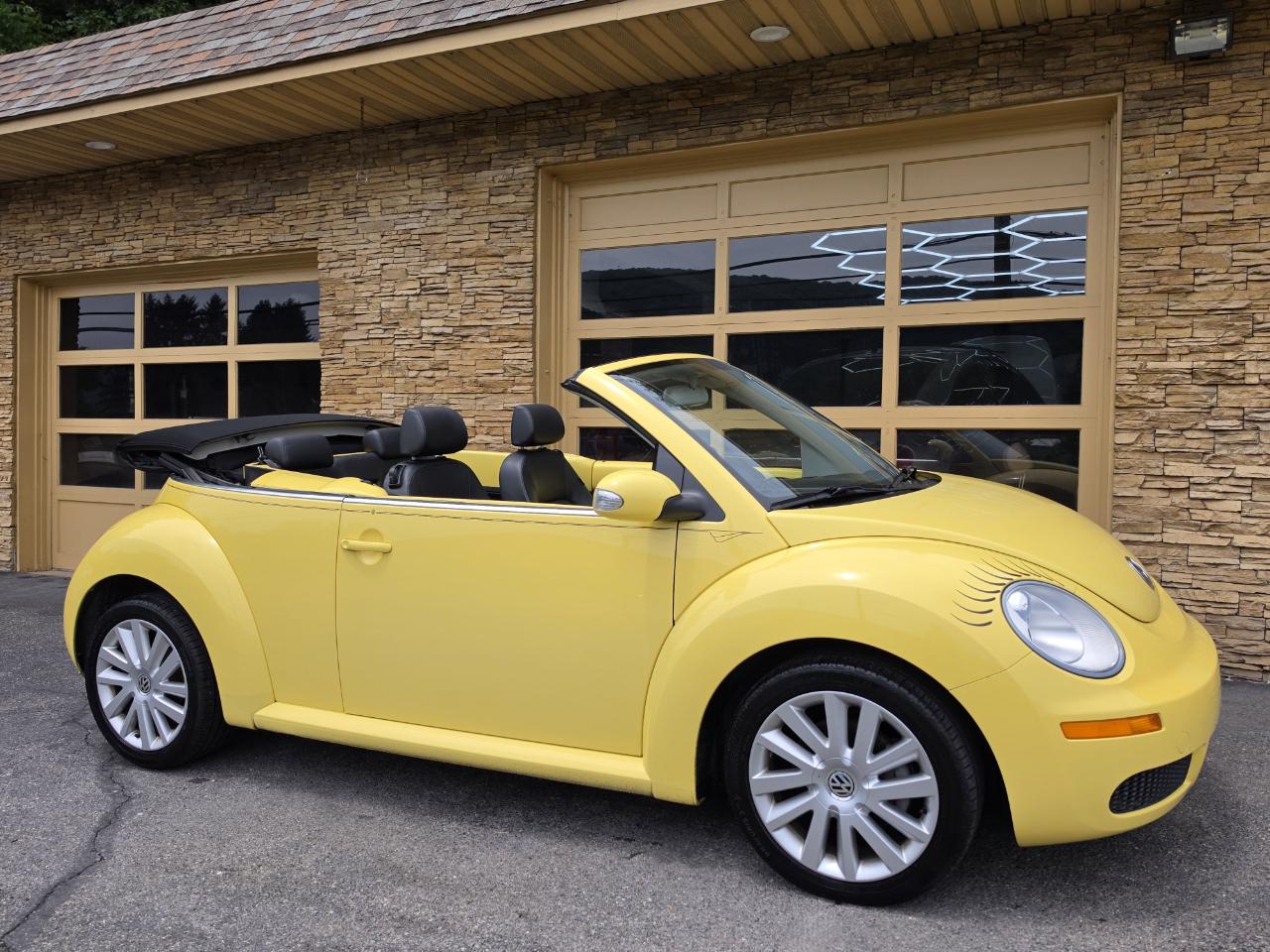 Volkswagen New Beetle SE Convertible 2008