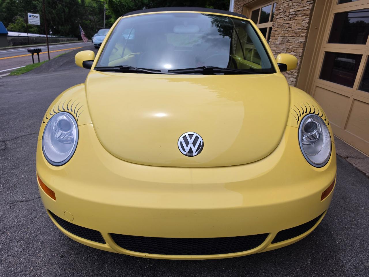 Volkswagen New Beetle SE Convertible 2008