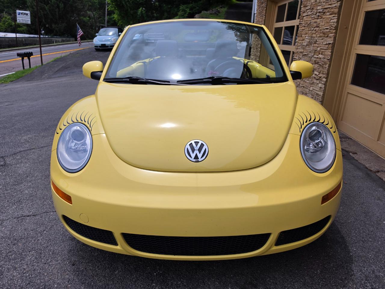 Volkswagen New Beetle SE Convertible 2008