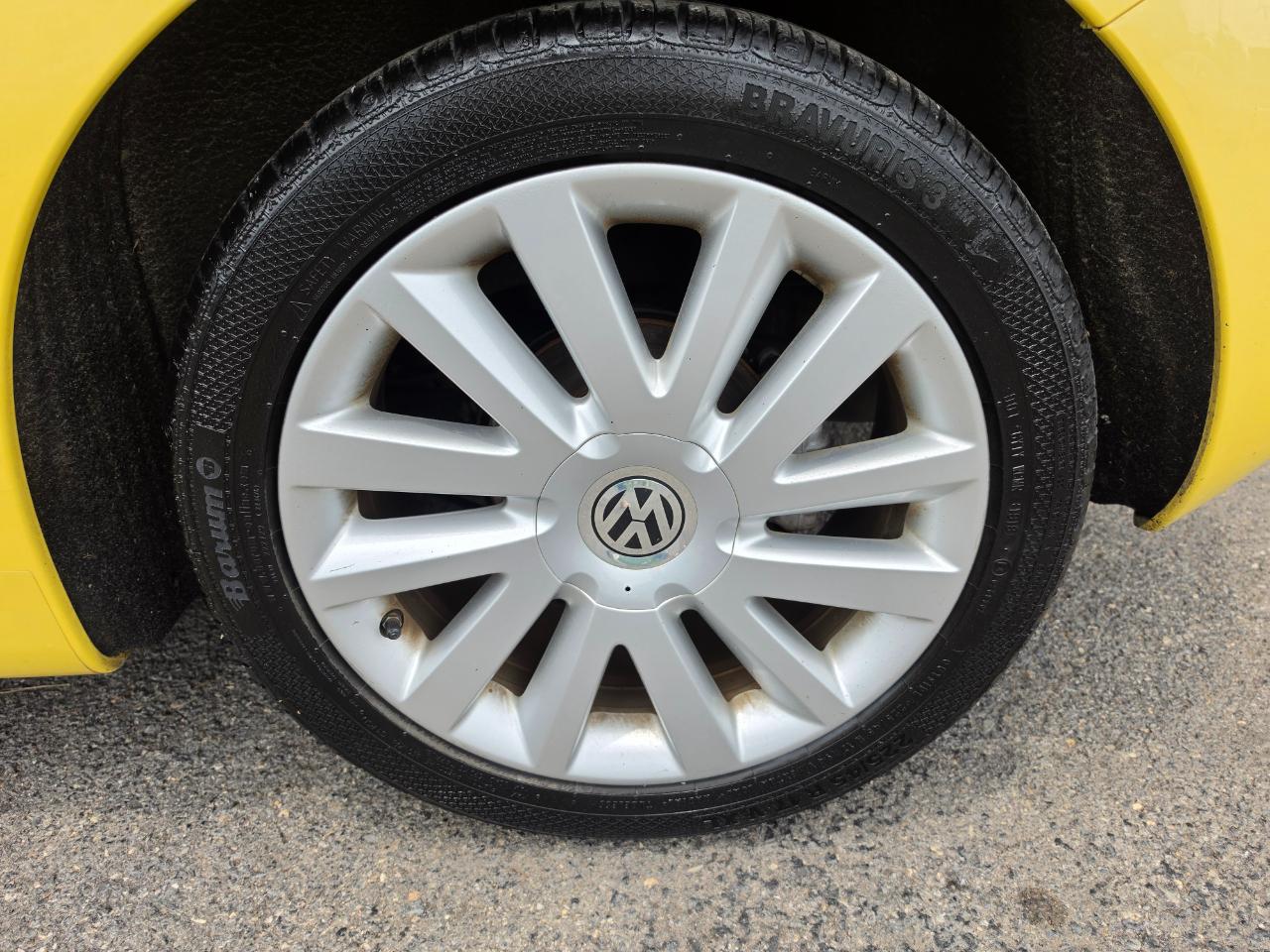 Volkswagen New Beetle SE Convertible 2008