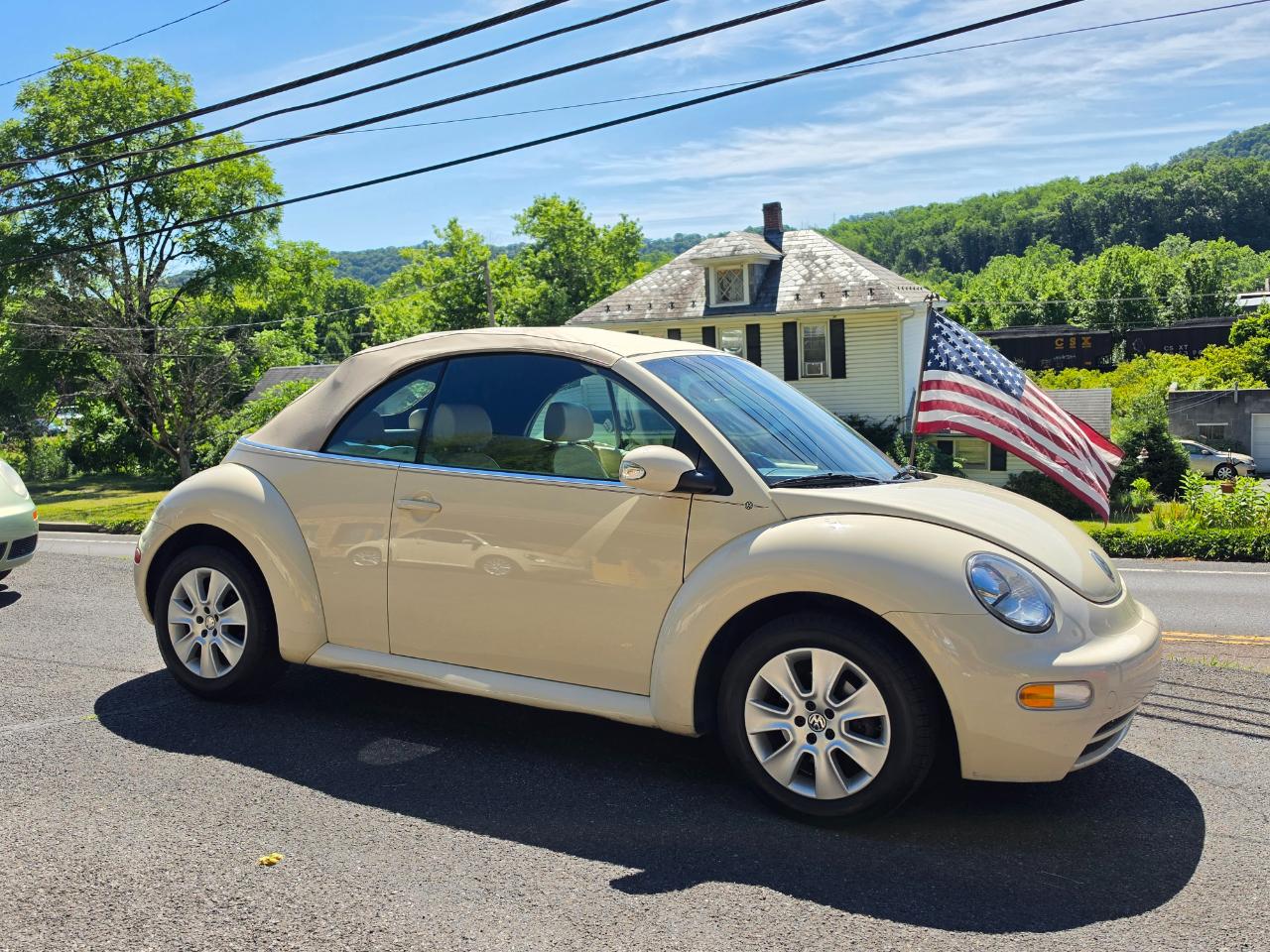 Volkswagen New Beetle GL 2.0L Convertible 2005