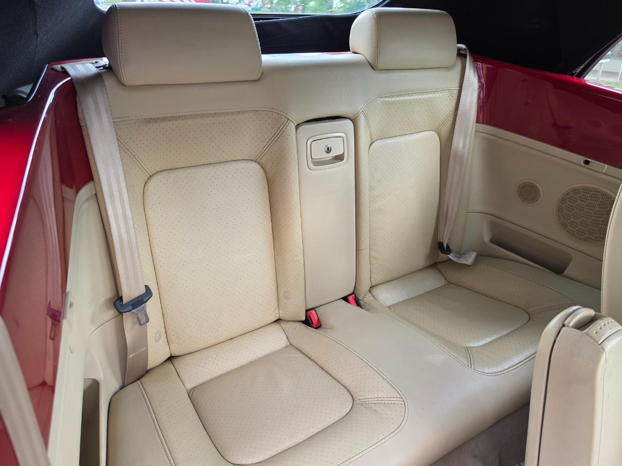 Volkswagen New Beetle 2.5L Convertible 2007