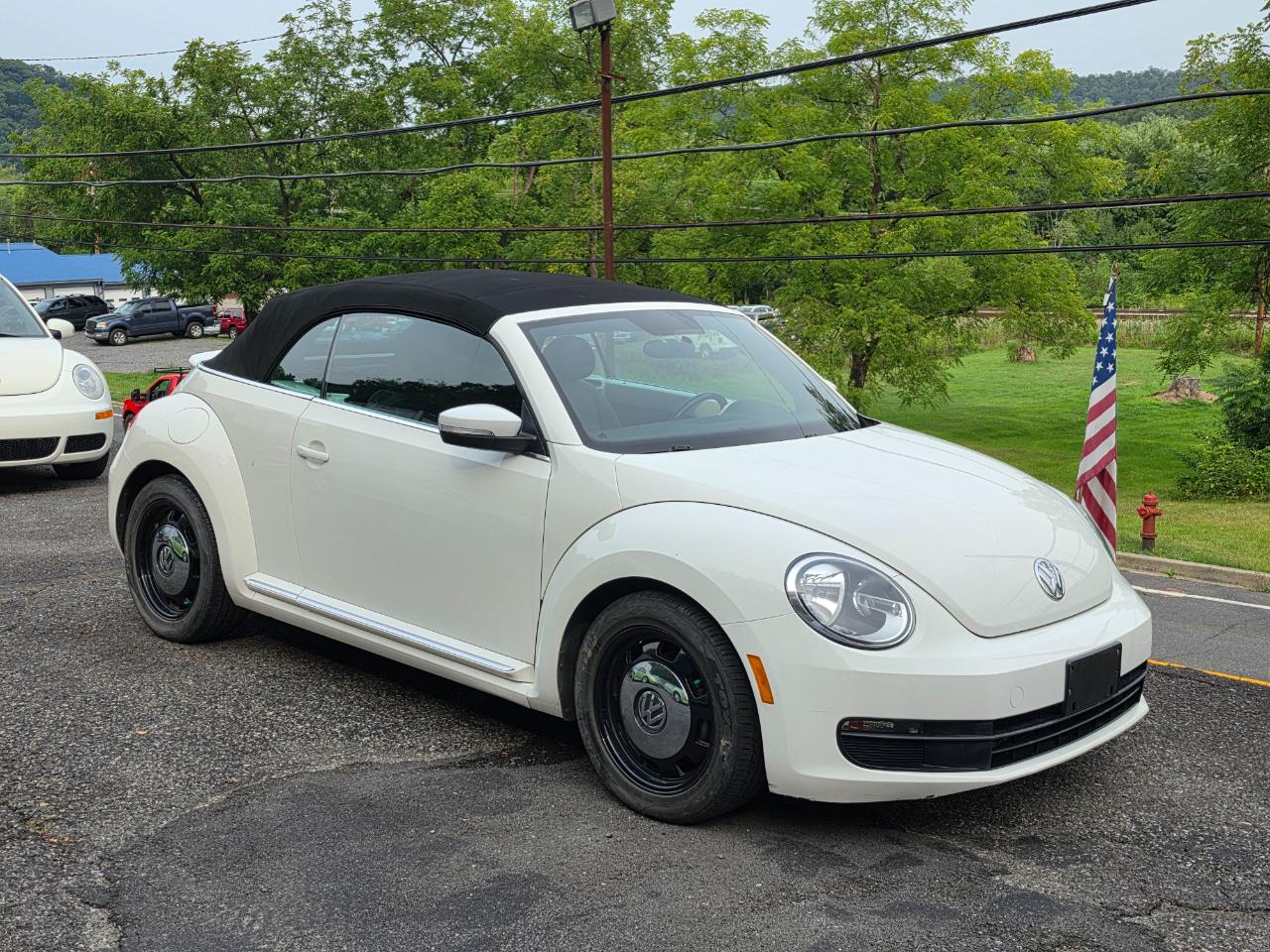 2013 Volkswagen Beetle 2.5L Convertible