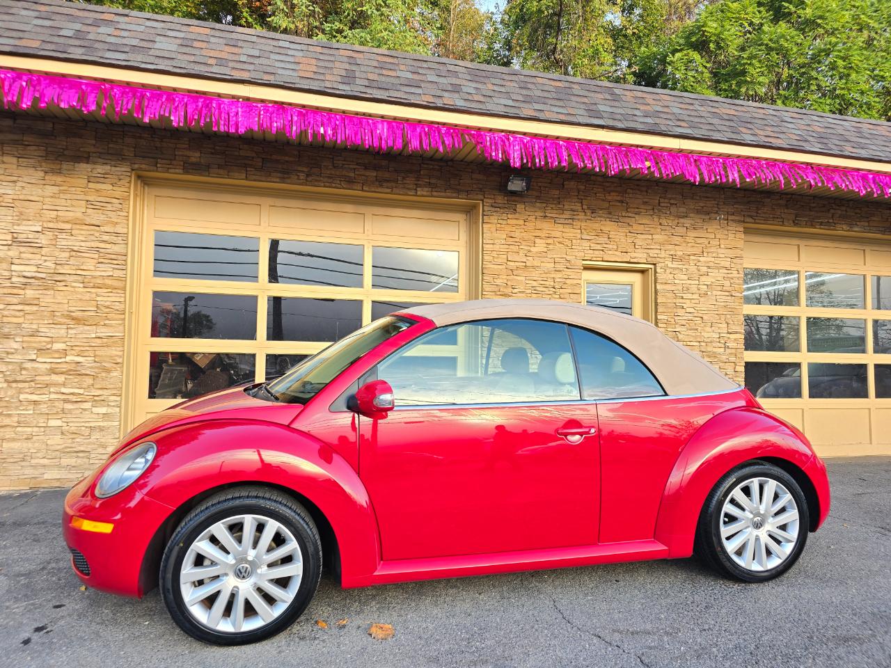 2009 Volkswagen New Beetle S Convertible