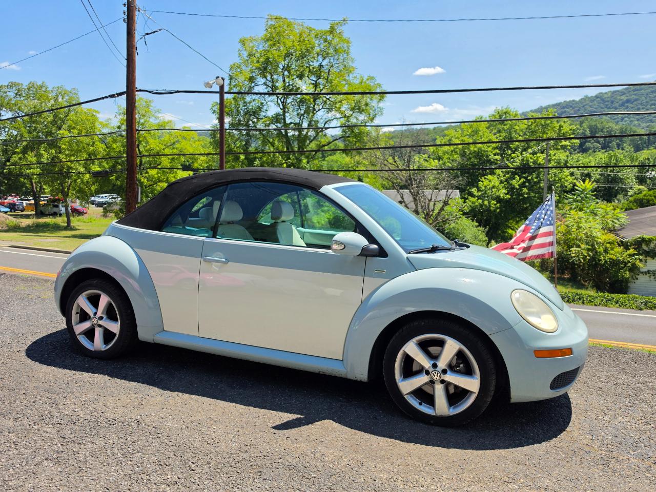 2010 Volkswagen New Beetle 2.5L Convertible Final Edition