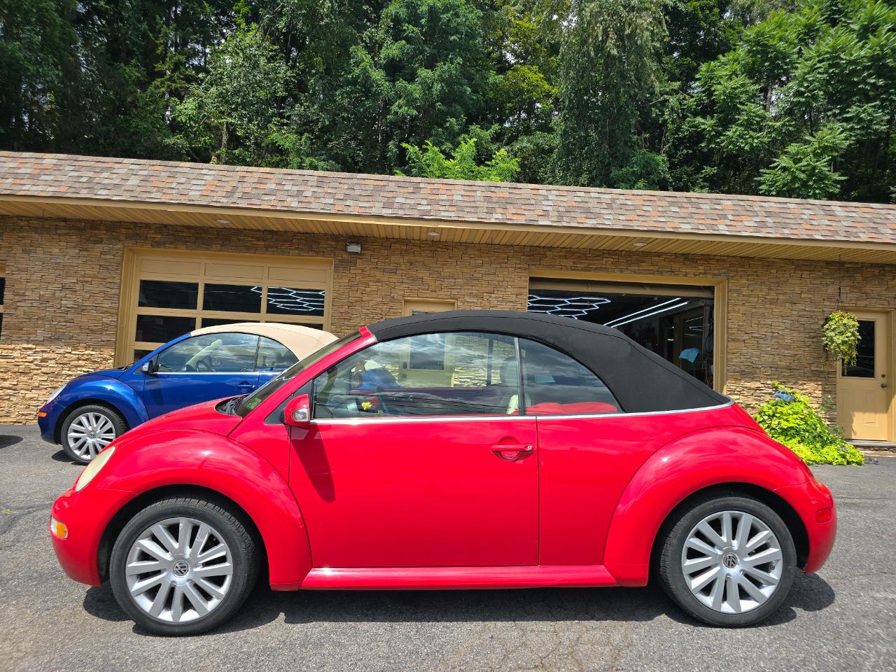 Volkswagen New Beetle GLS 1.8L Convertible 2004