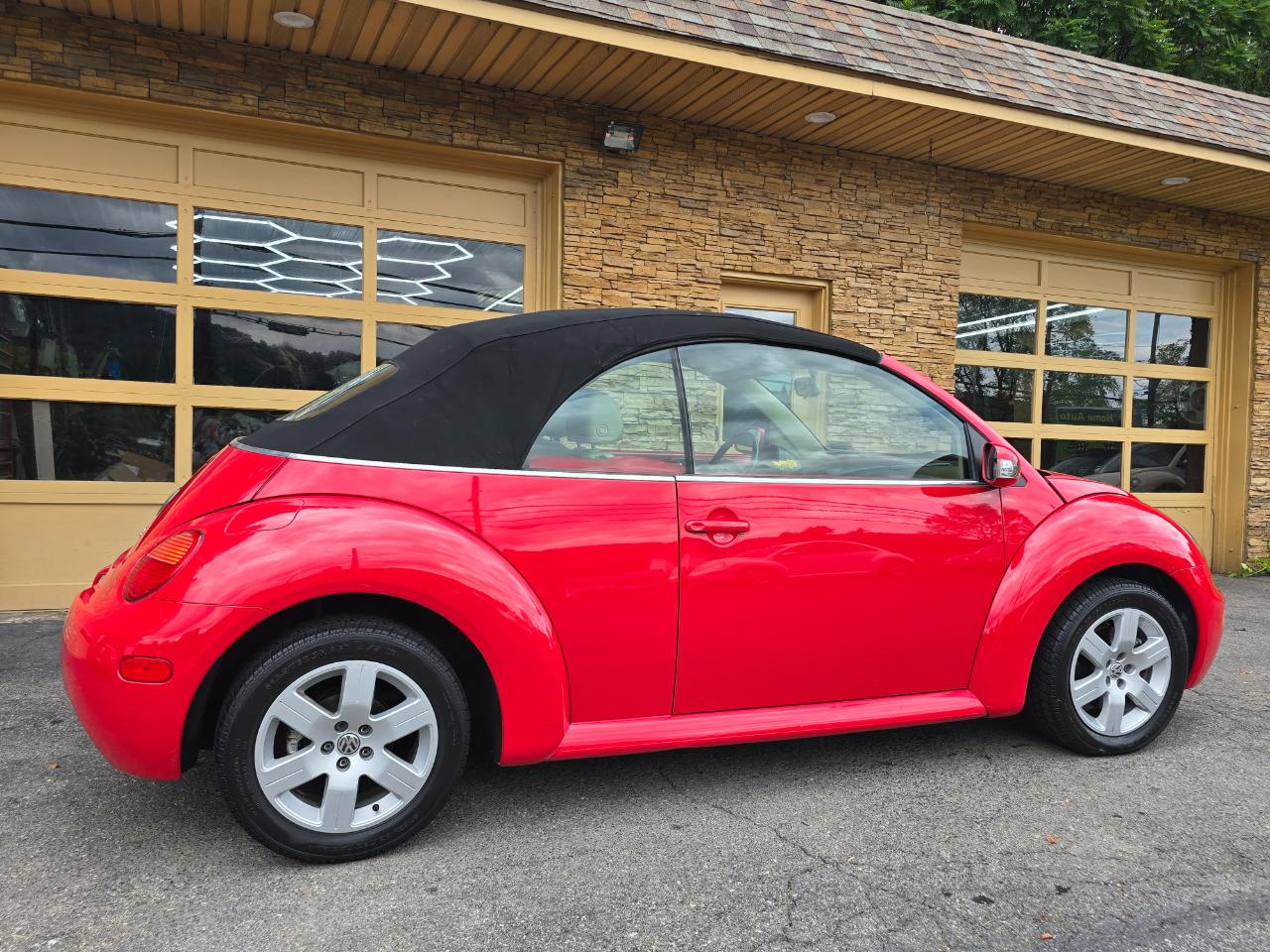 Volkswagen New Beetle GLS 1.8L Convertible 2004