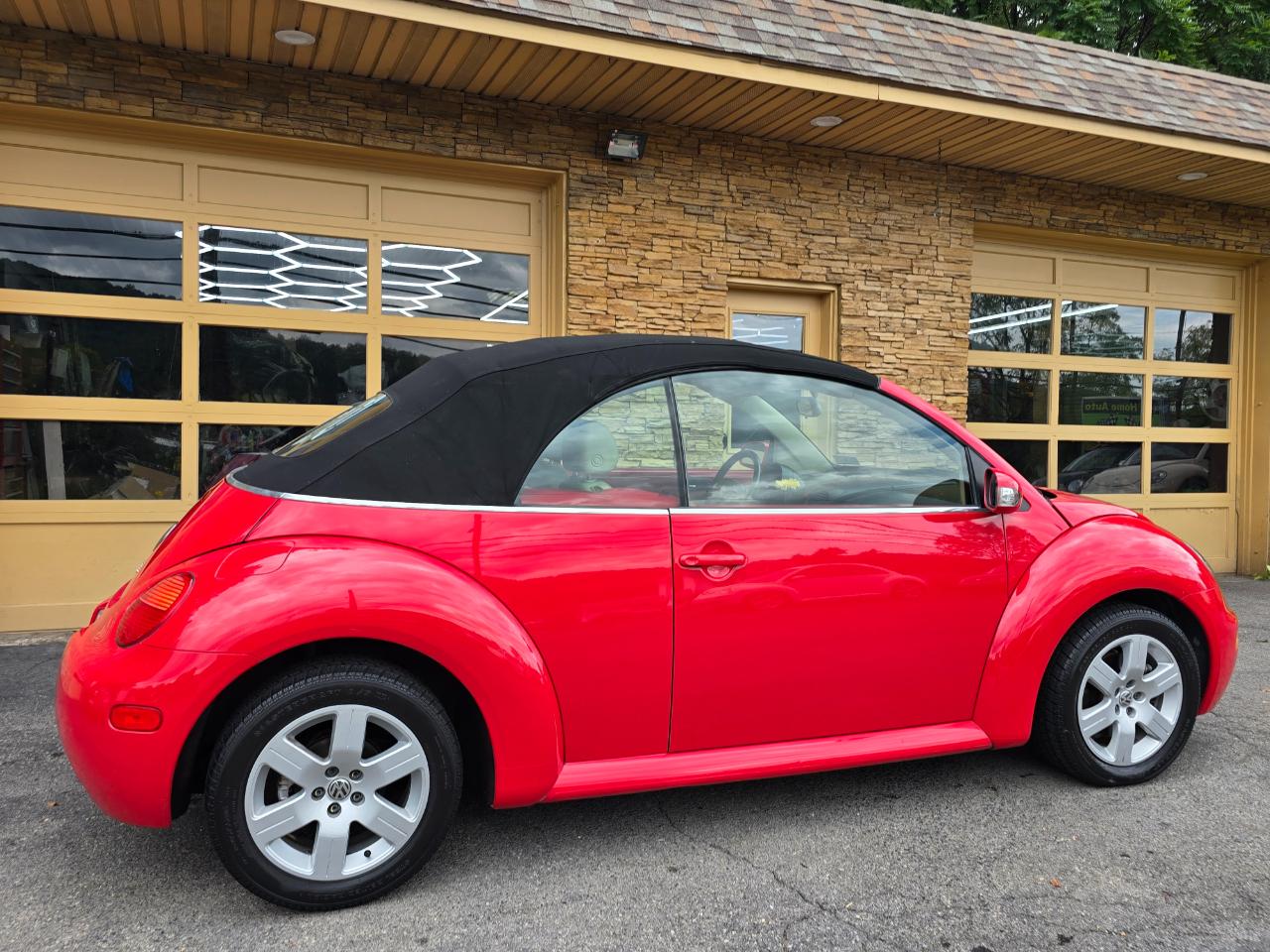 Volkswagen New Beetle GLS 1.8L Convertible 2004