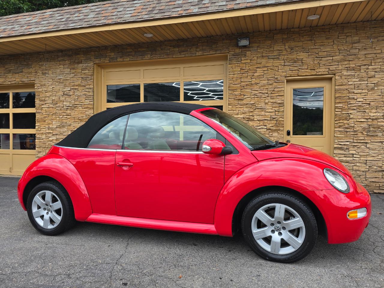 Volkswagen New Beetle GLS 1.8L Convertible 2004