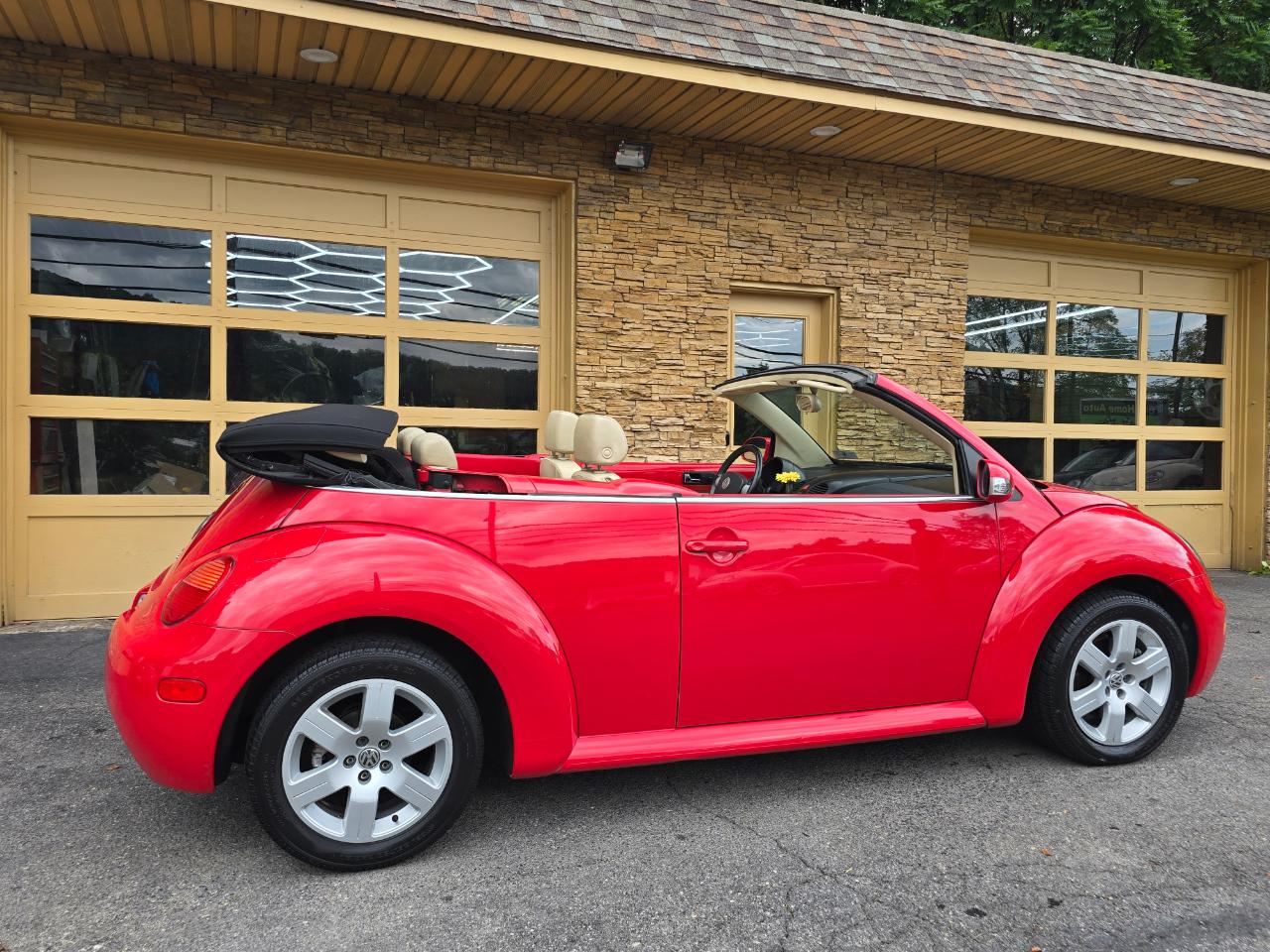 Volkswagen New Beetle GLS 1.8L Convertible 2004