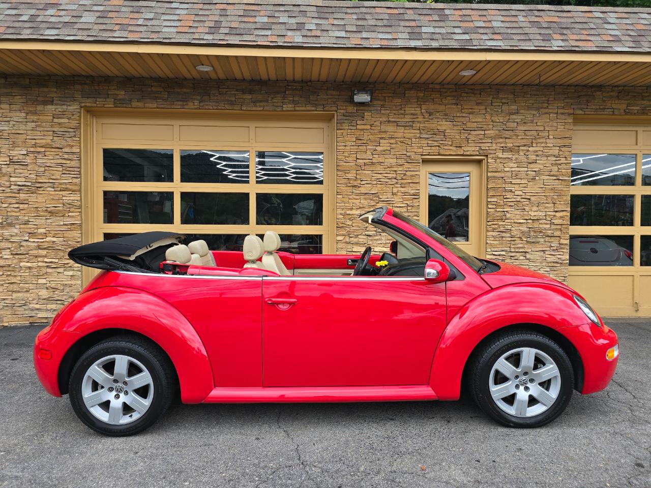 Volkswagen New Beetle GLS 1.8L Convertible 2004