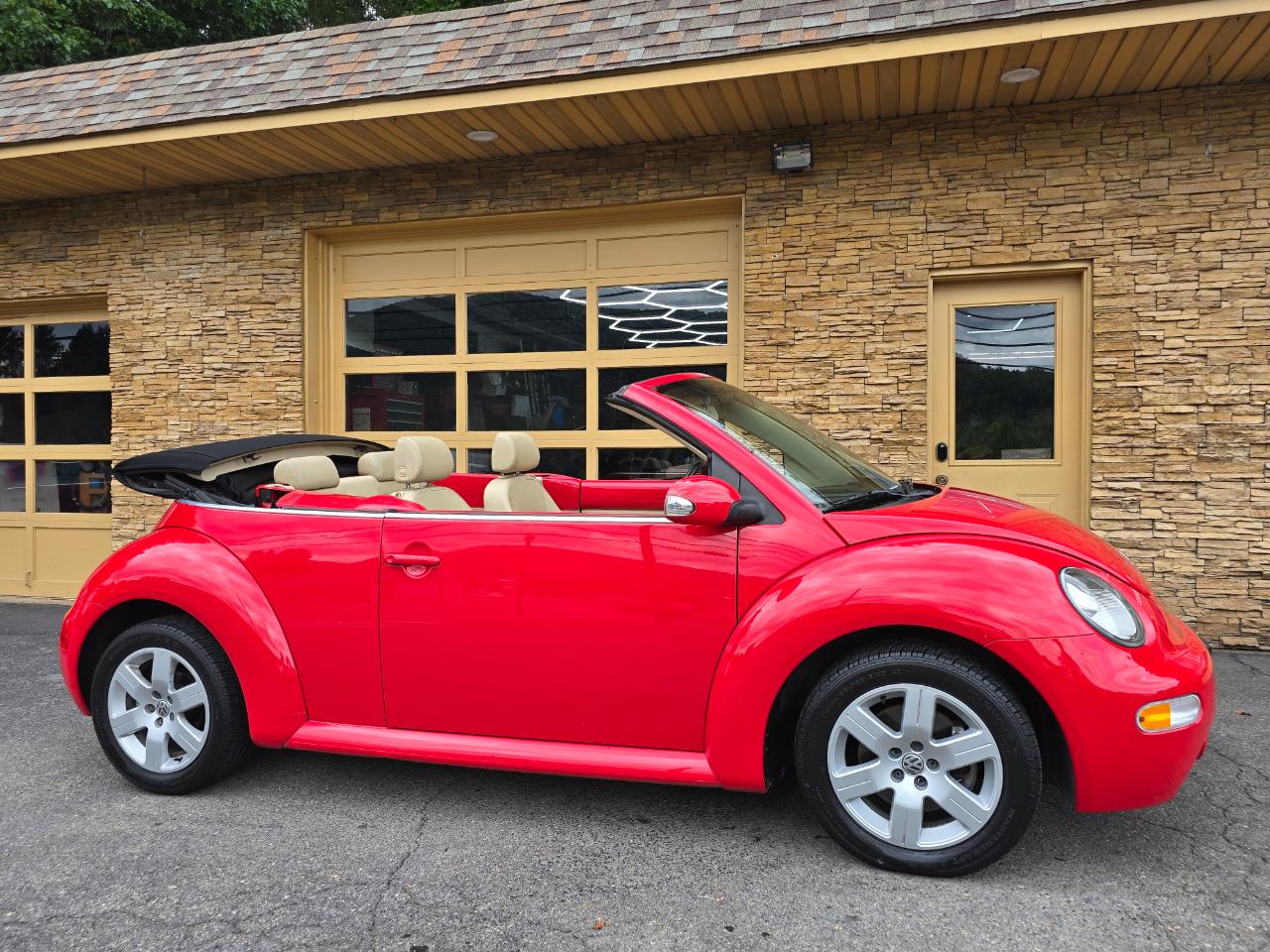 Volkswagen New Beetle GLS 1.8L Convertible 2004
