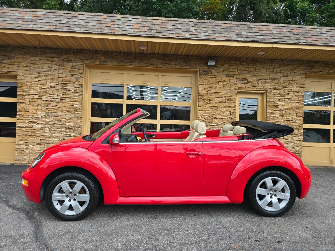 Volkswagen New Beetle GLS 1.8L Convertible 2004