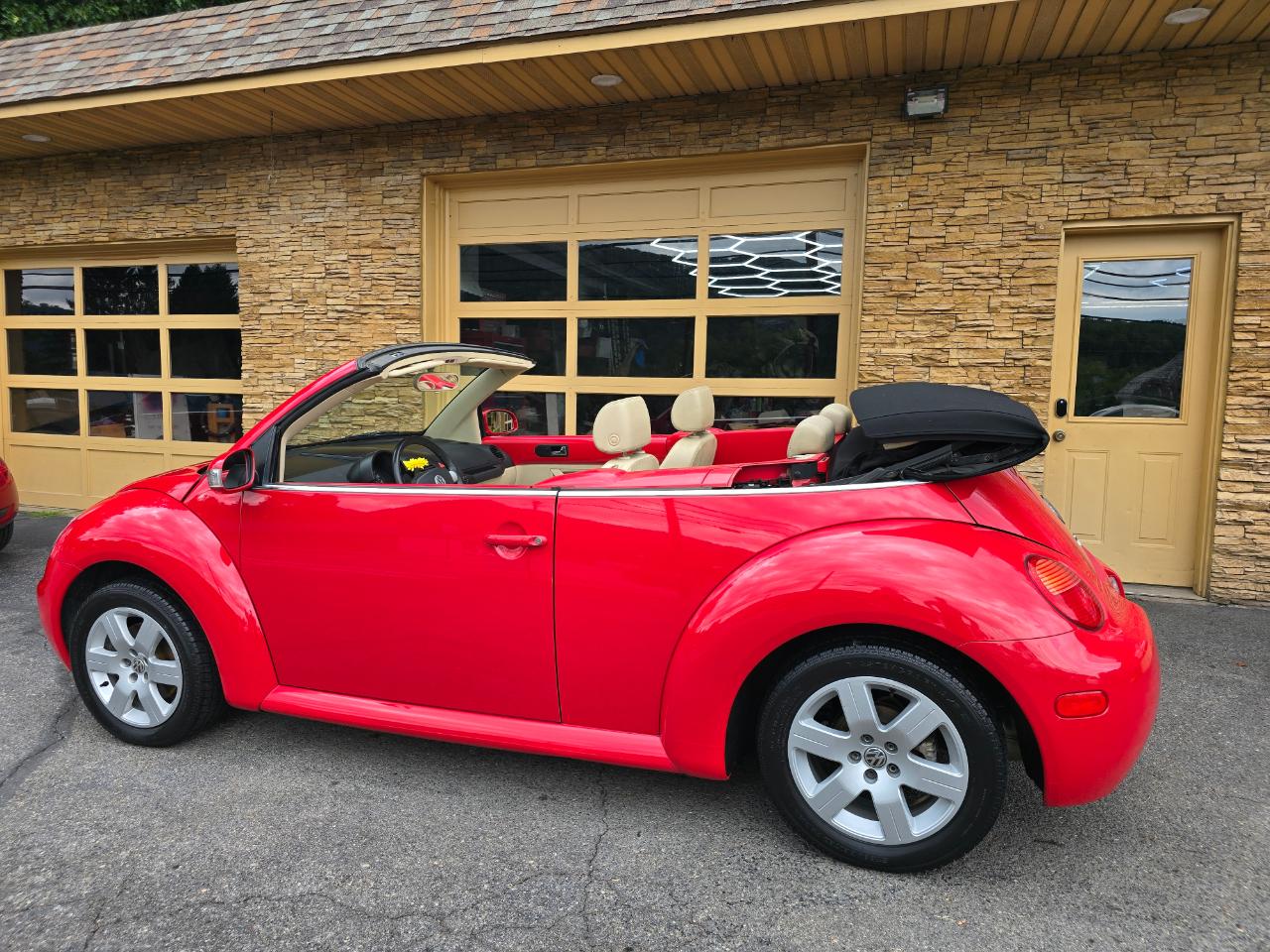 Volkswagen New Beetle GLS 1.8L Convertible 2004