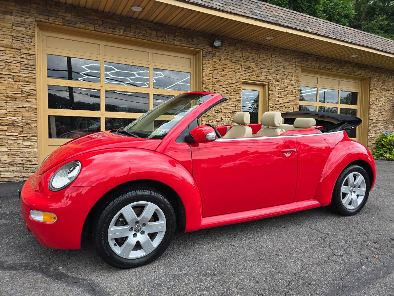 Volkswagen New Beetle GLS 1.8L Convertible 2004