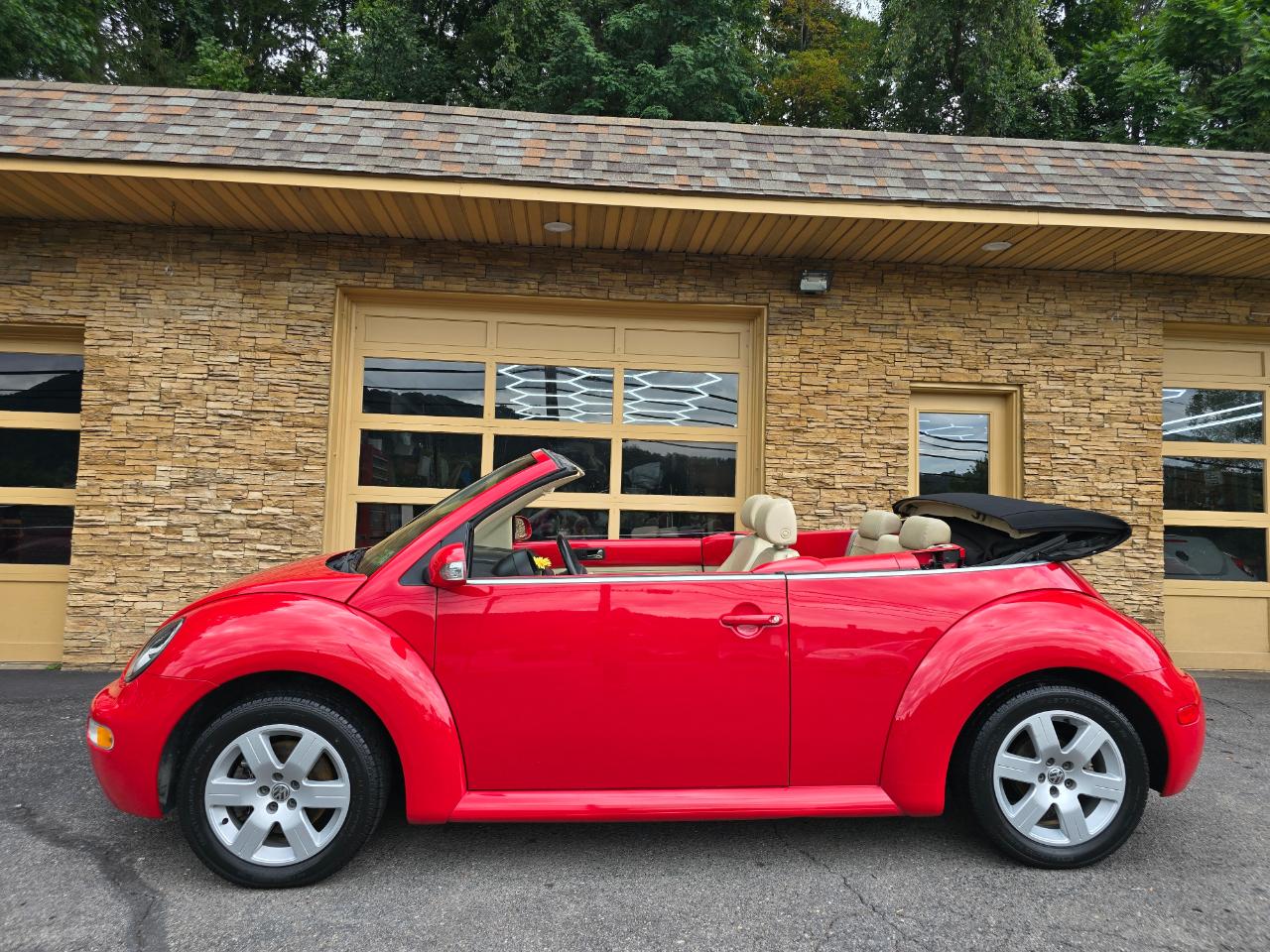 Volkswagen New Beetle GLS 1.8L Convertible 2004