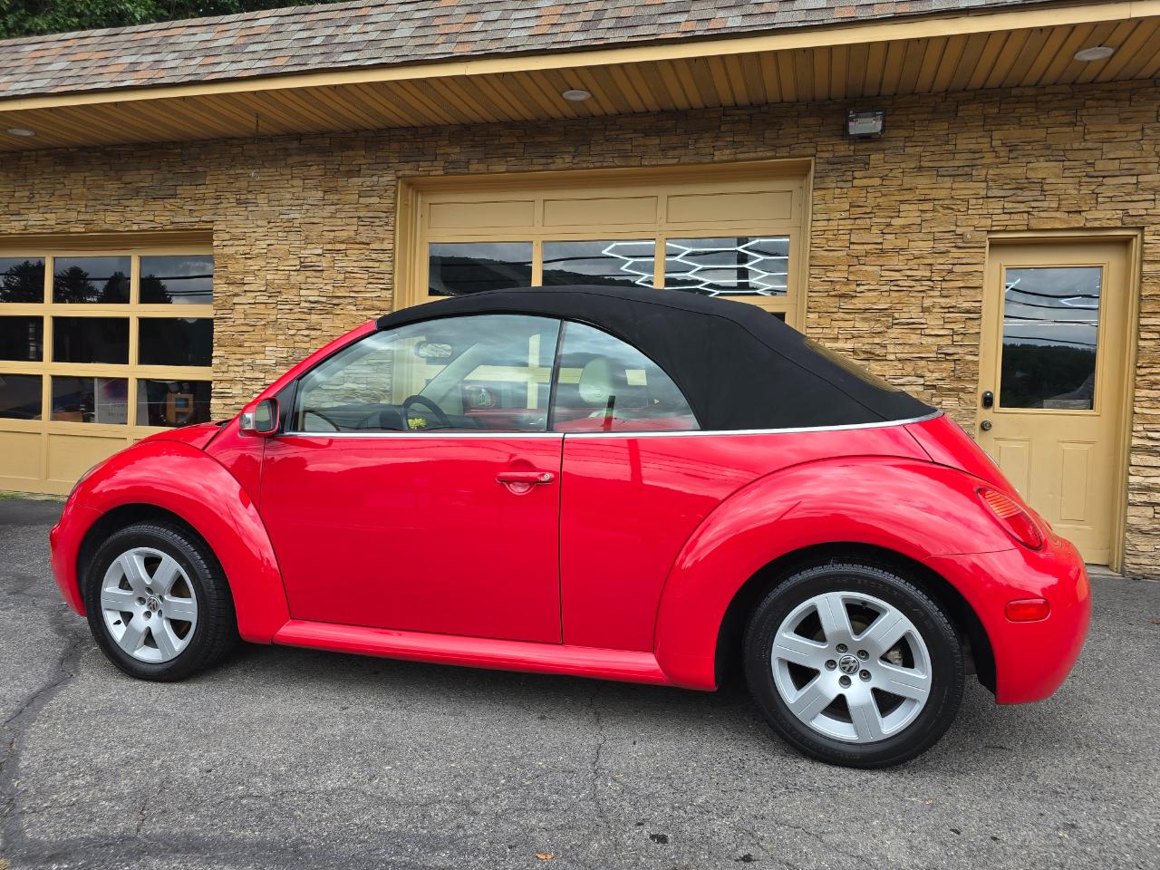 Volkswagen New Beetle GLS 1.8L Convertible 2004