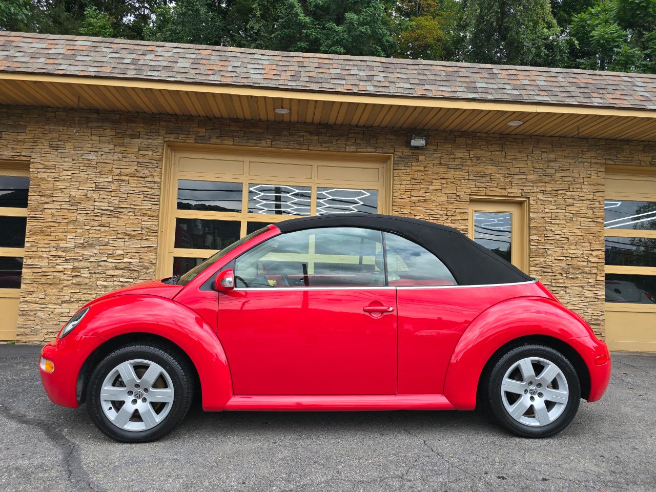 Volkswagen New Beetle GLS 1.8L Convertible 2004